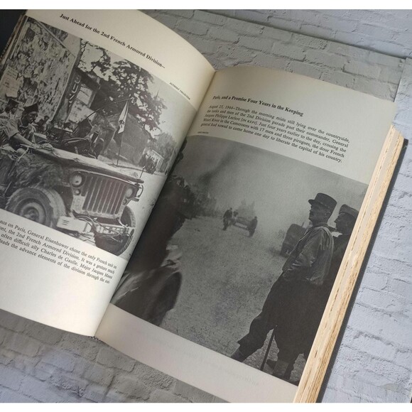 Vintage Edition of "Is Paris Burning?" by Collins & Lapierre | WWII History - Picture 5 of 6